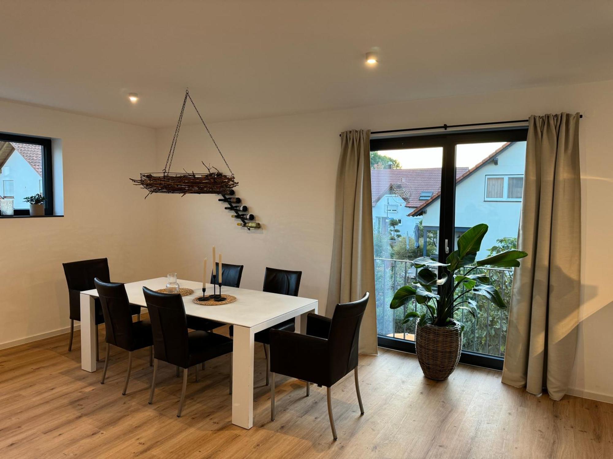 Moderne Ferienwohnung Mit Terrasse, Grill & Privatparkplatz Venningen Bagian luar foto